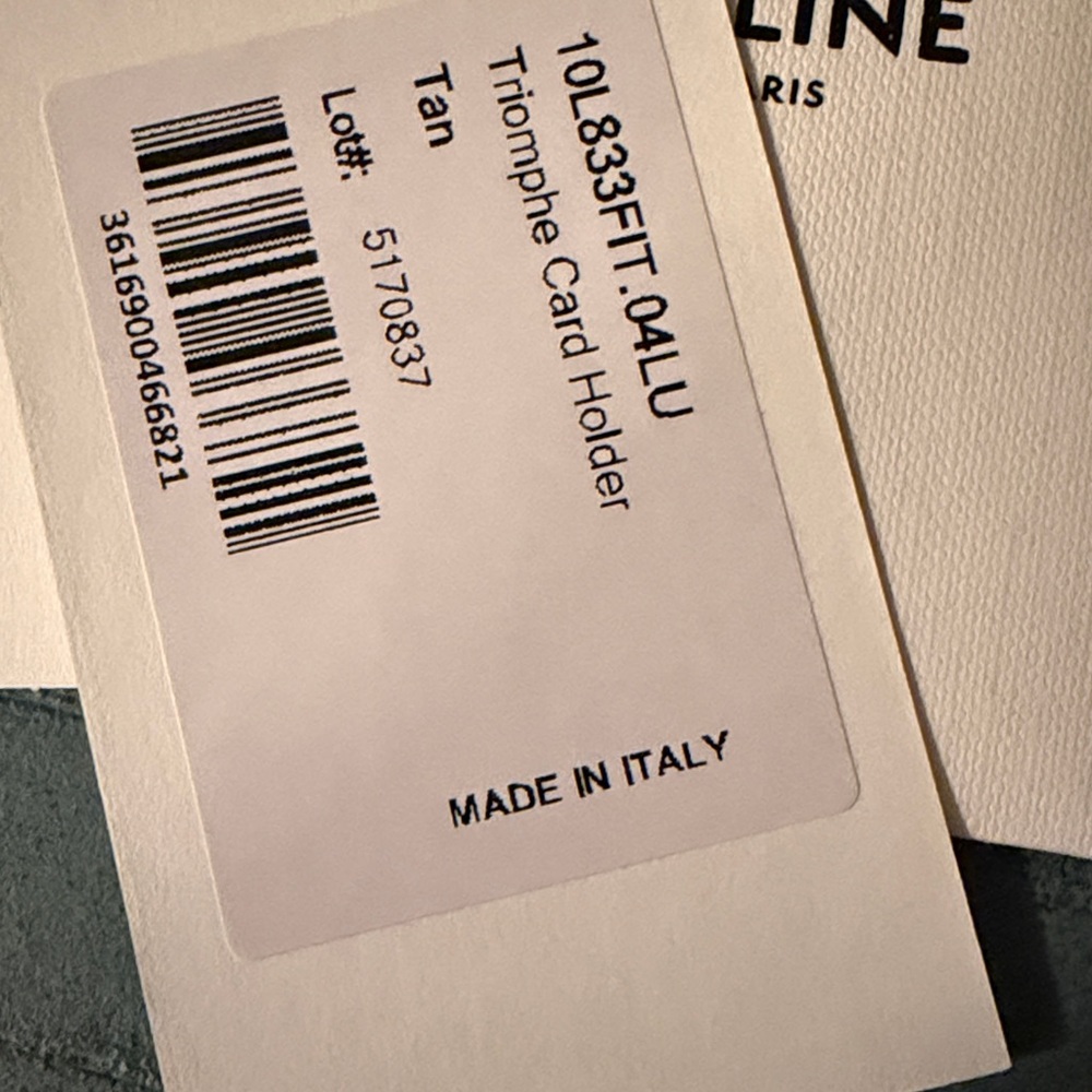 RARE🔥CELINE TRIOMPHE CARDHOLDER - Picture 7 of 7